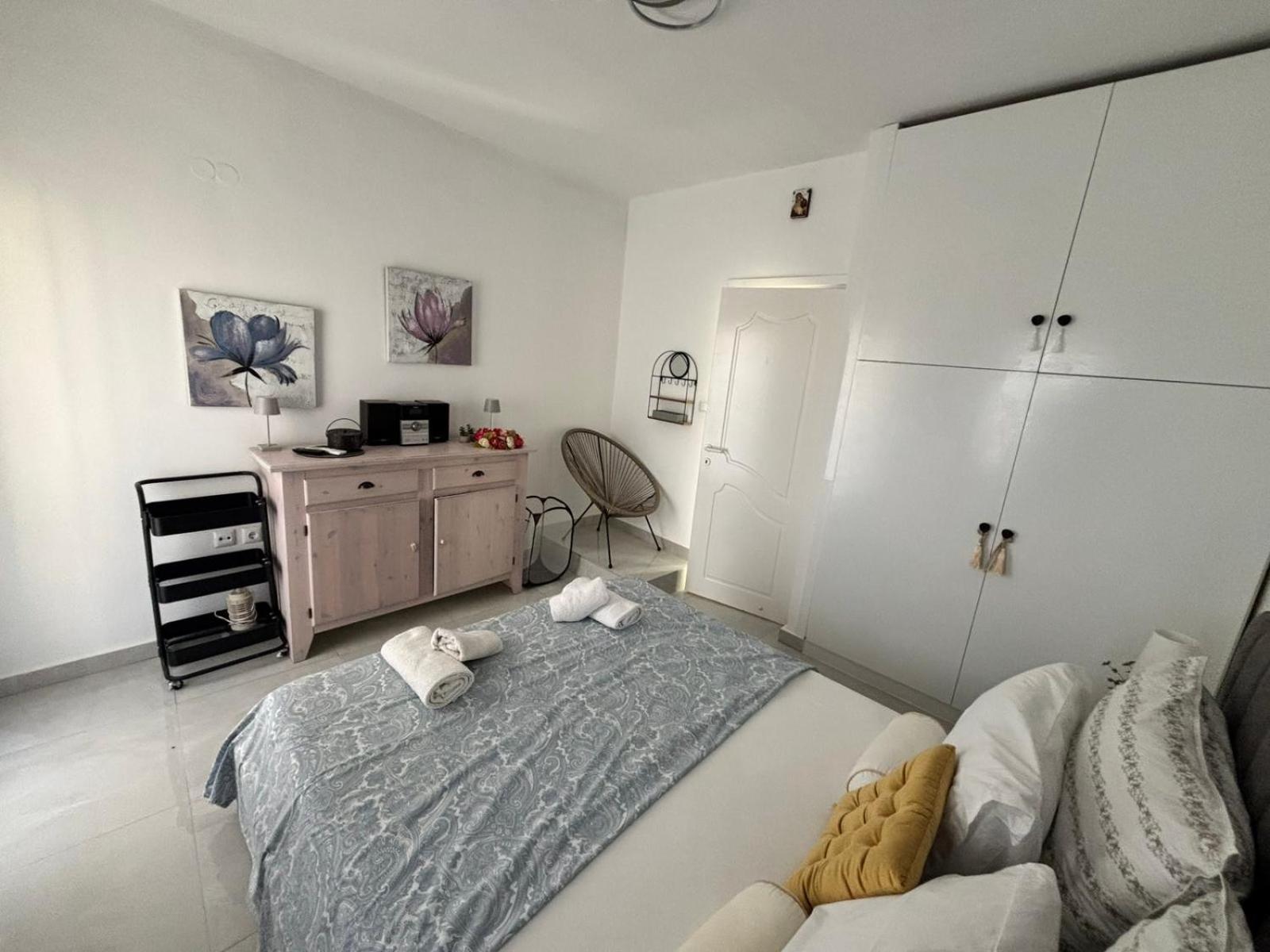 Litsa Villa Nea Iraklitsa Bagian luar foto