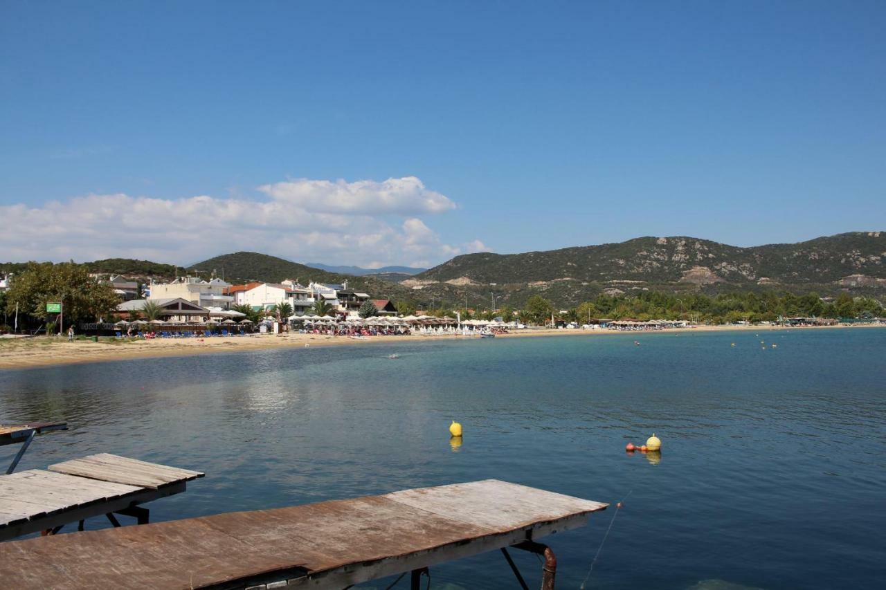 Litsa Villa Nea Iraklitsa Bagian luar foto