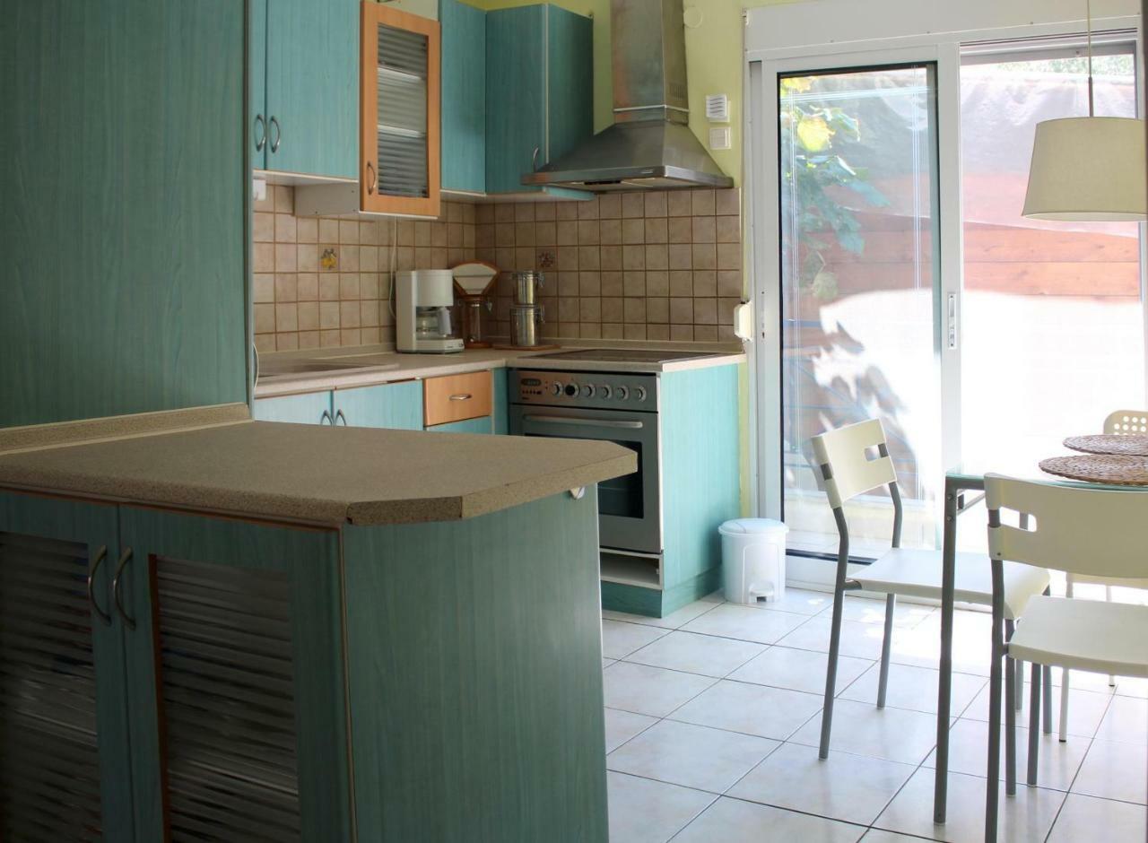 Litsa Villa Nea Iraklitsa Bagian luar foto
