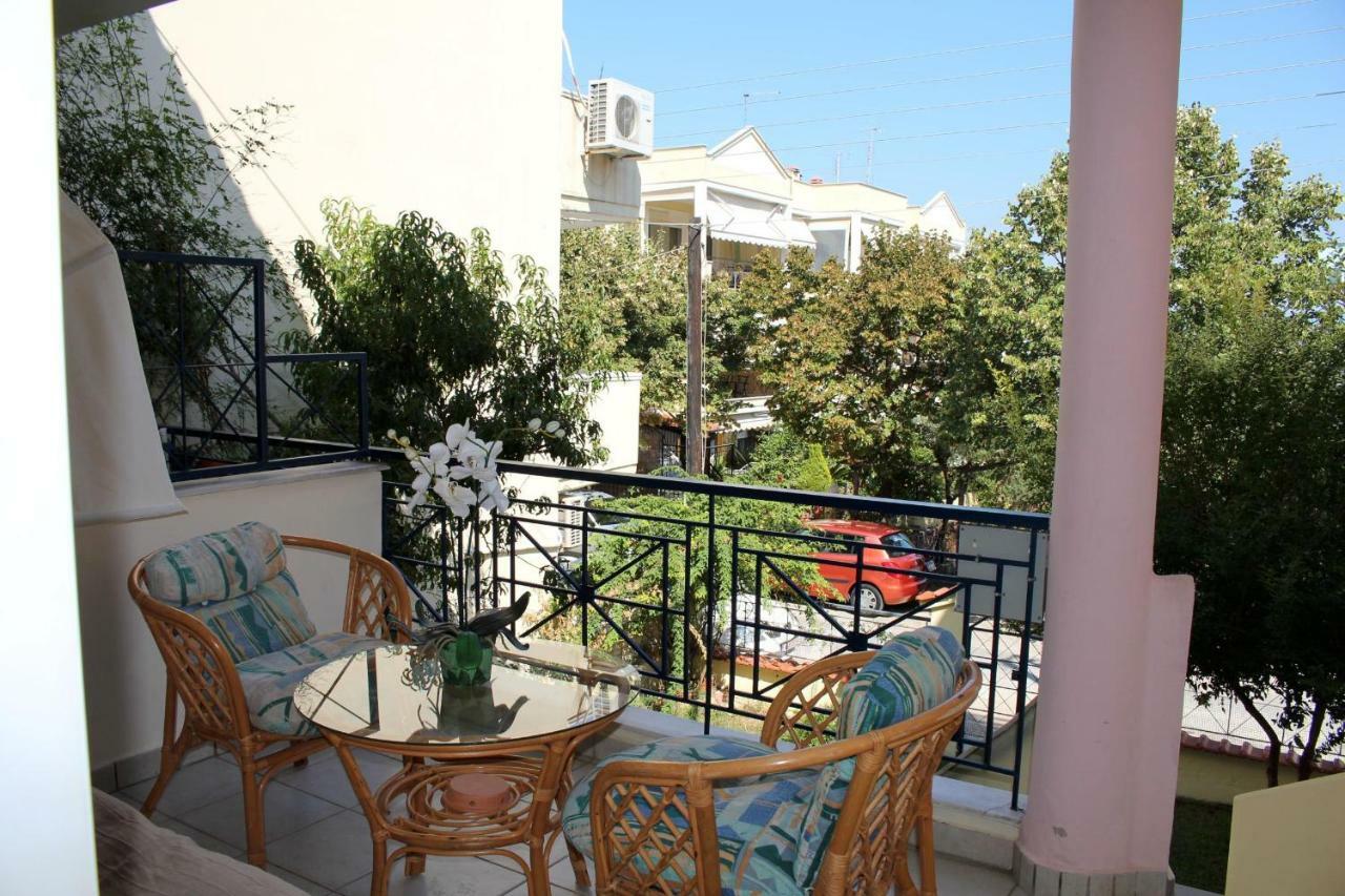 Litsa Villa Nea Iraklitsa Bagian luar foto