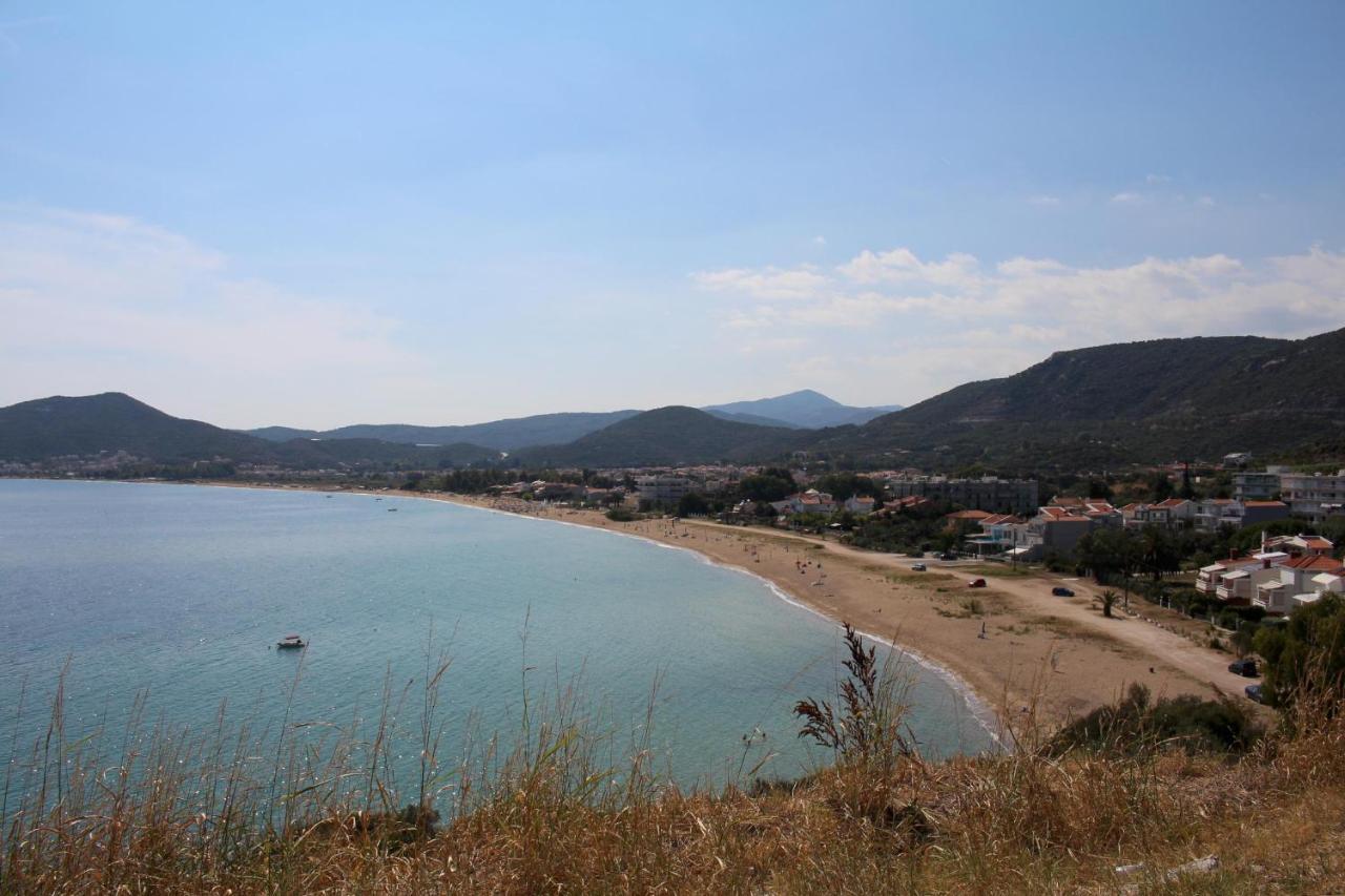 Litsa Villa Nea Iraklitsa Bagian luar foto