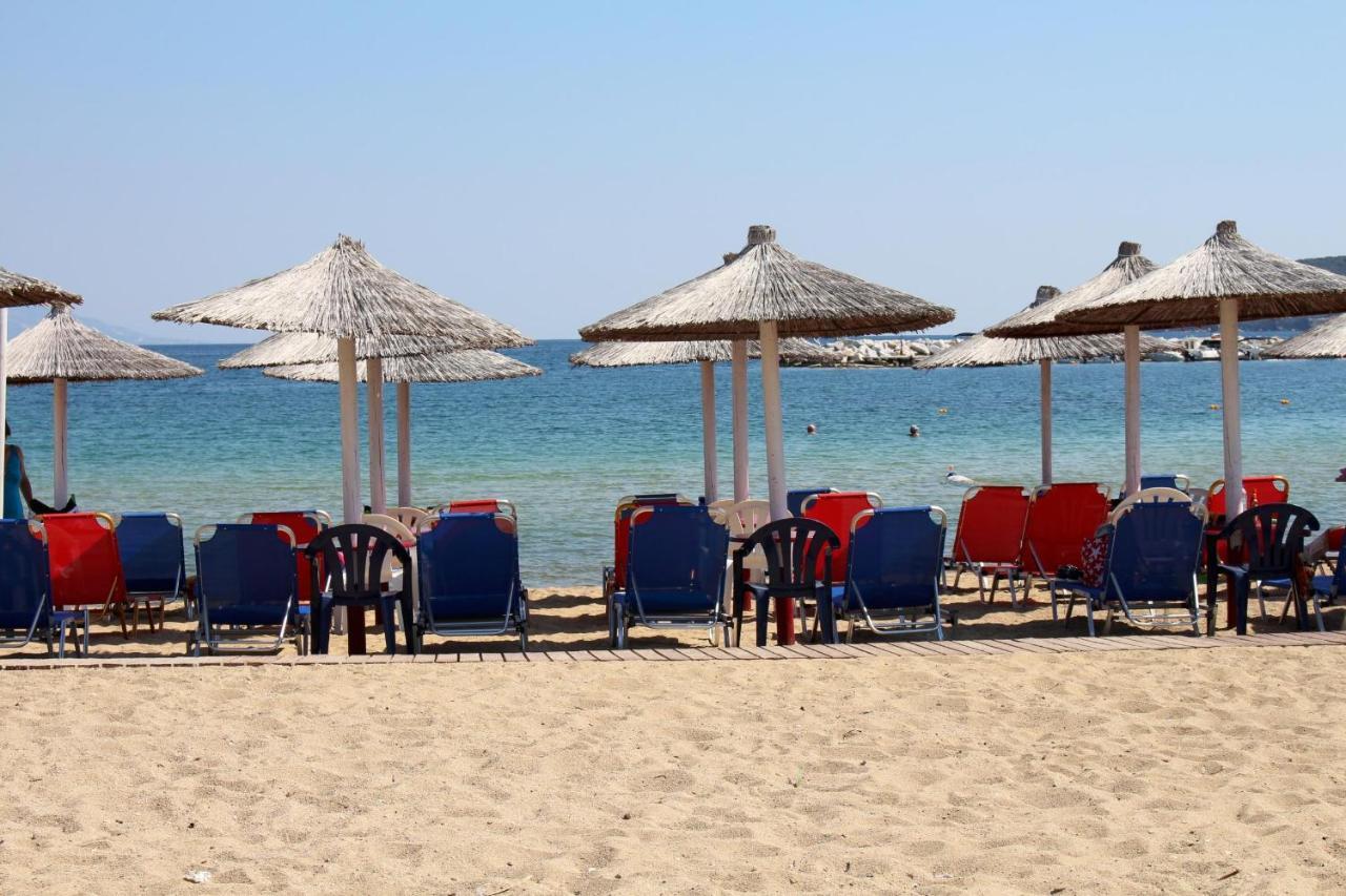 Litsa Villa Nea Iraklitsa Bagian luar foto